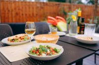 Catering okolicznościowy Kalna i Bielsko-Biała — praktyczny poradnik wyboru (z przykładem od Catering Bednarz)